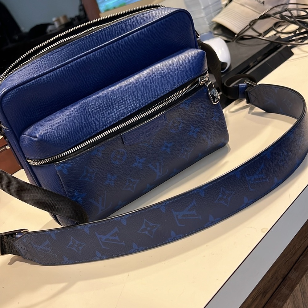 Louis Vuitton Outdoor Messenger